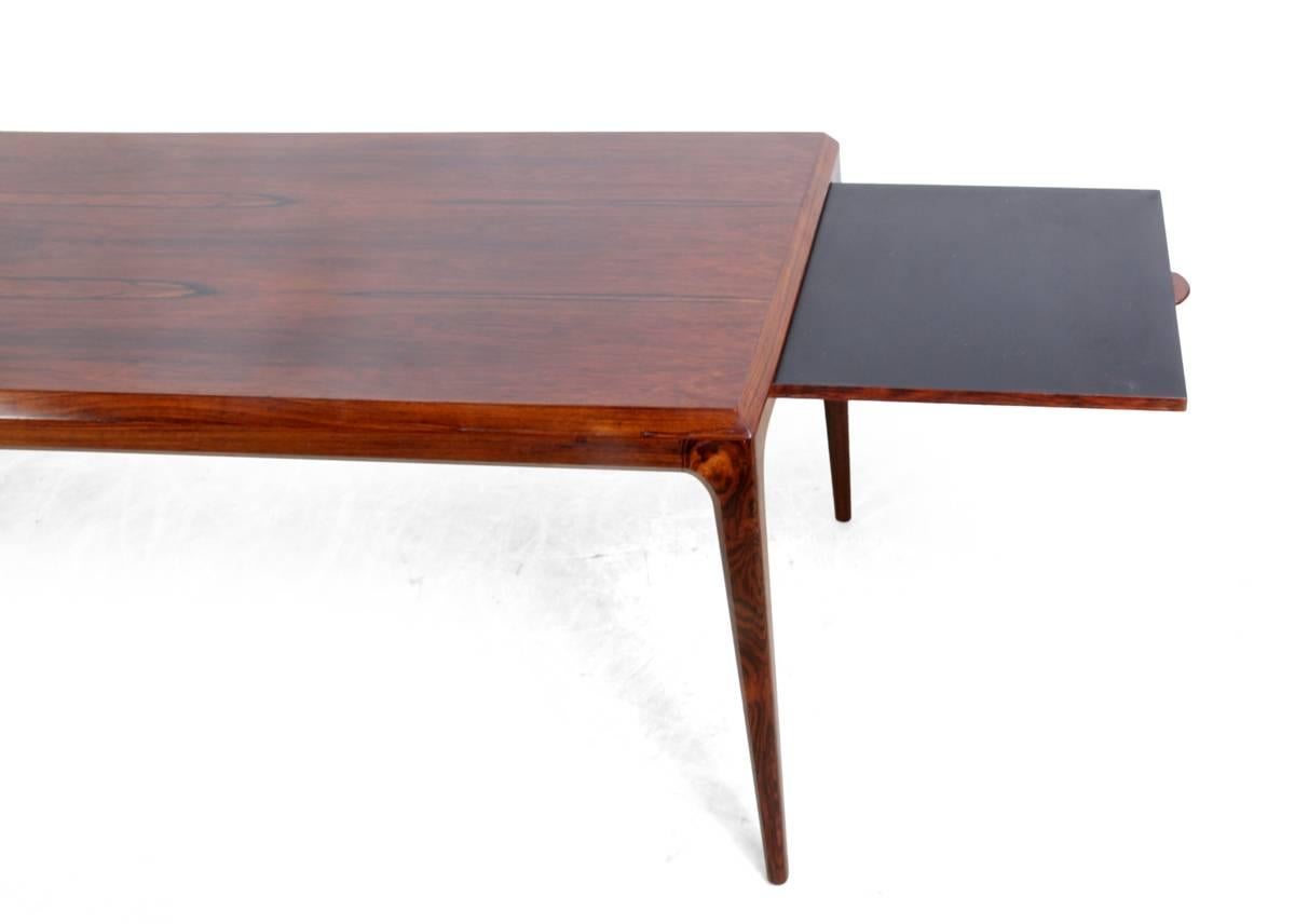 Rosewood Coffee Table by Johannes Anderson, Denmark, circa 1960 In Excellent Condition In Paddock Wood, Kent