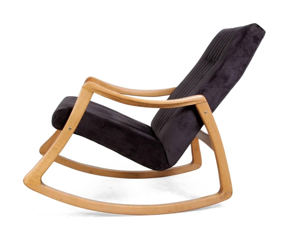 Midcentury rocking chair
A good solid rocking chair from the 1960s constructed from solid beech wood and finger joint joinery, newly upholstered velvet ribbed seat, and newly polished frame with signs of age related wear
Age: 1960
Style: