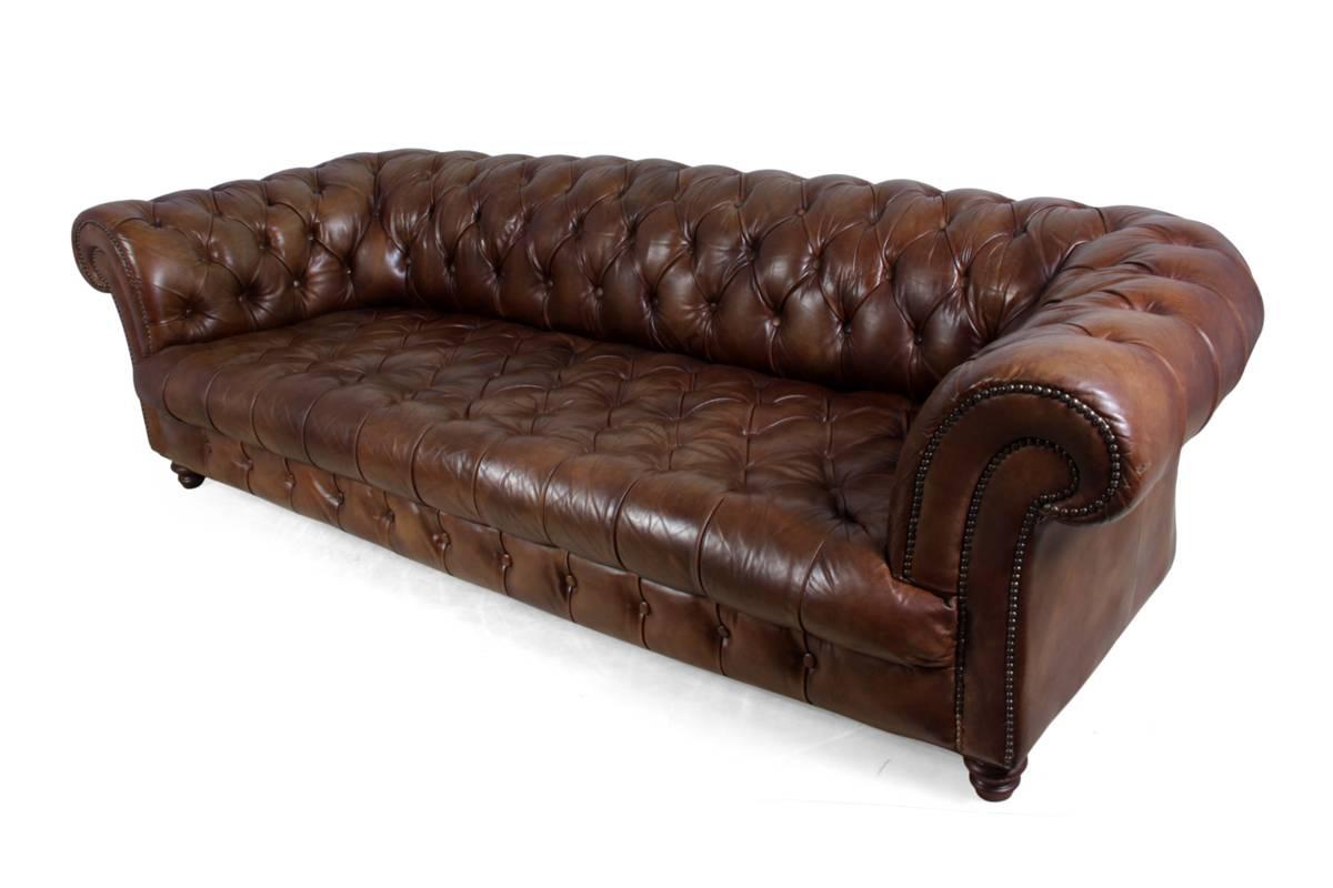 Vintage Leather Chesterfield with Buttoned Seat 4