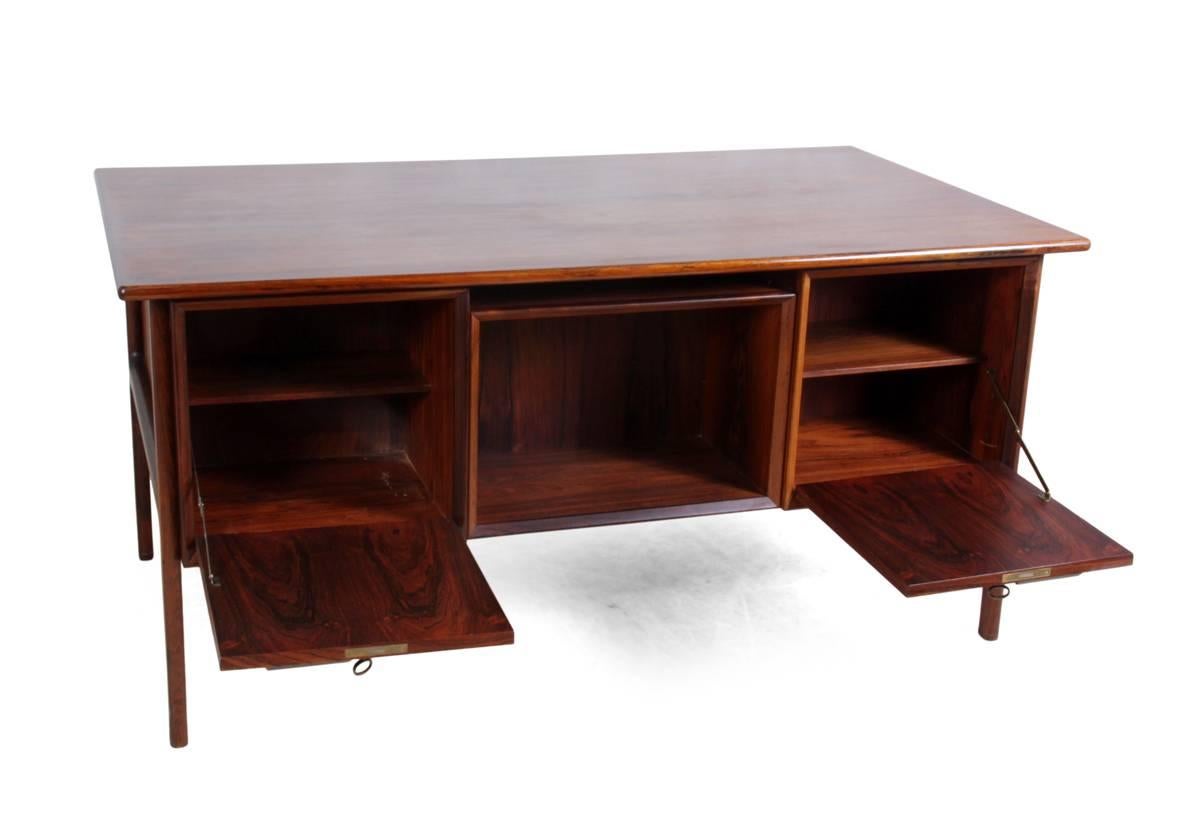 Mid-Century Modern Mid-Century Desk in Rosewood