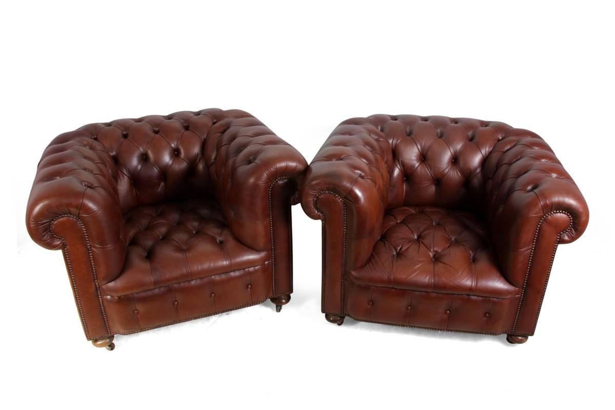 Mid-20th Century Pair of Vintage Leather Chesterfield Club Chairs
