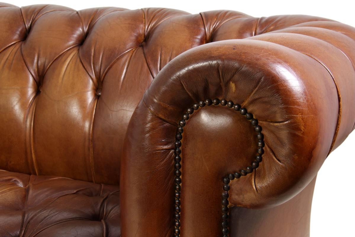 Vintage Leather Chesterfield Sofa 4