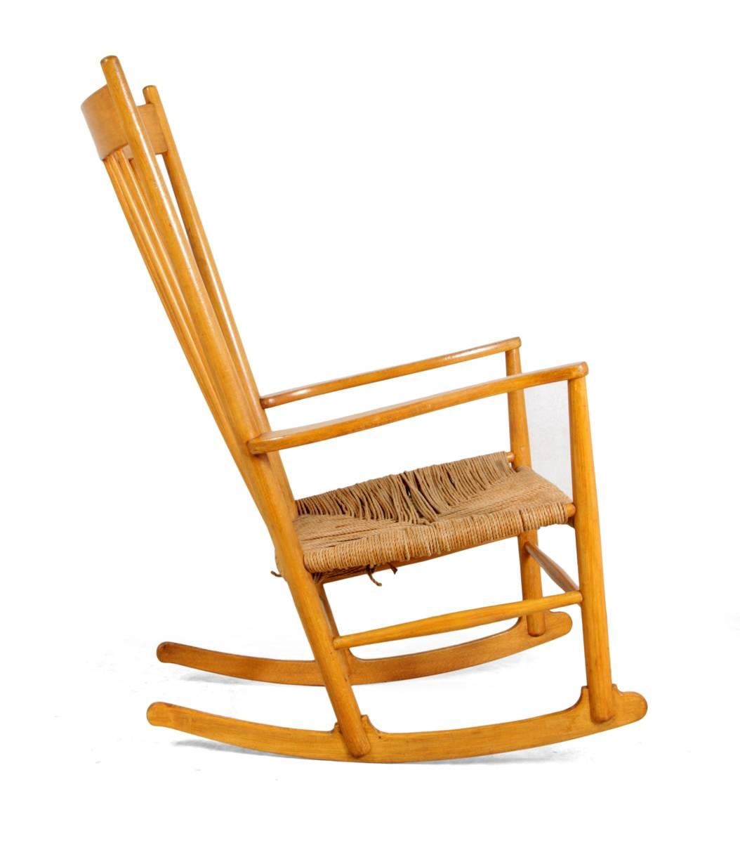 Mid-Century Modern Beech Rocking Chair J16 by Hans Wegner