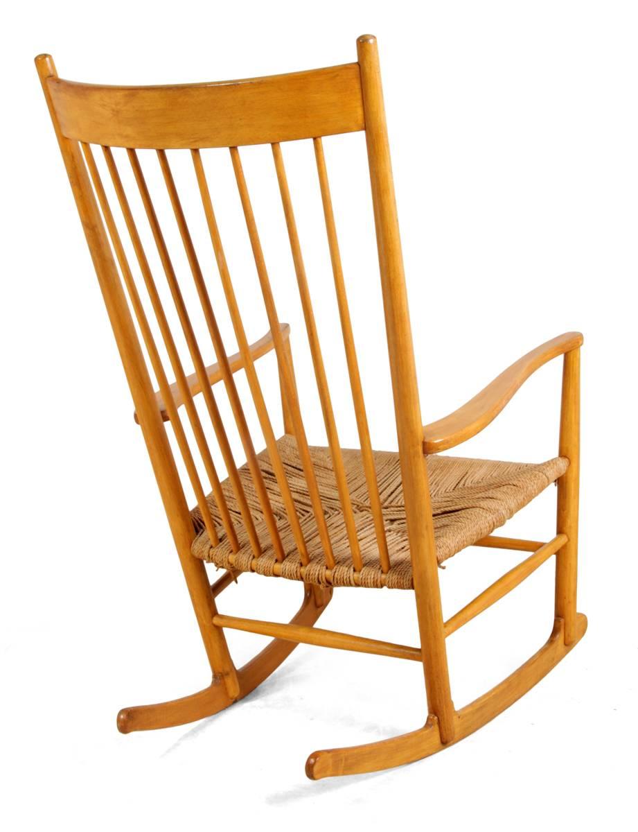 Wood Beech Rocking Chair J16 by Hans Wegner