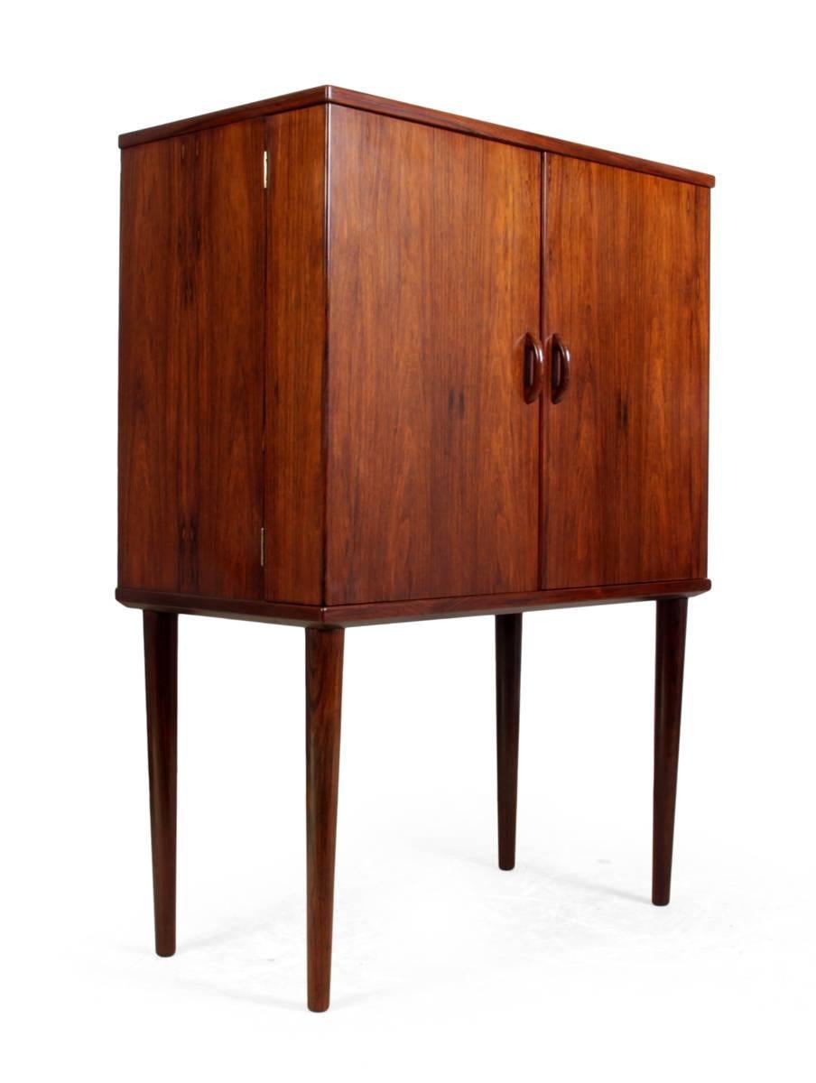 Mid-Century Danish Rosewood Cocktail Cabinet In Excellent Condition In Paddock Wood, Kent