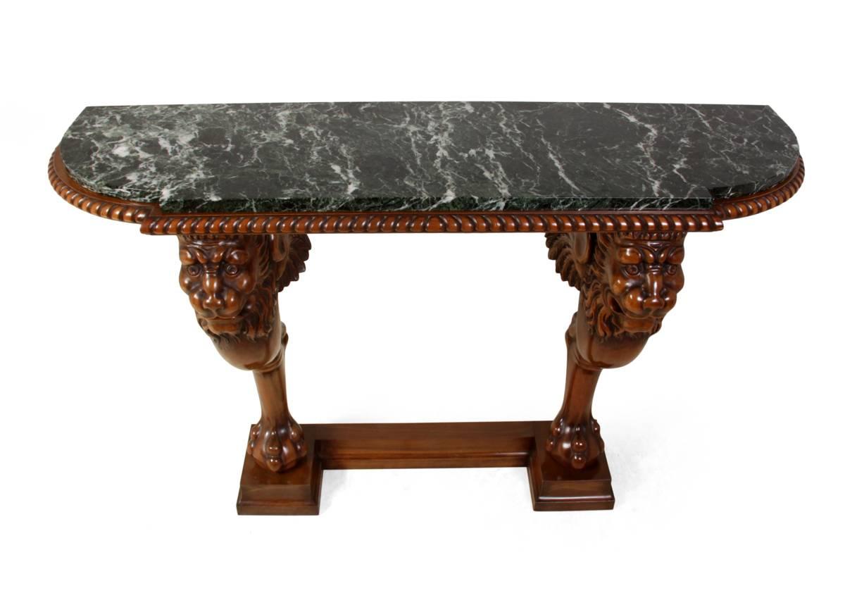 Lion Console Table in Carved Walnut and Marble In Excellent Condition In Paddock Wood, Kent