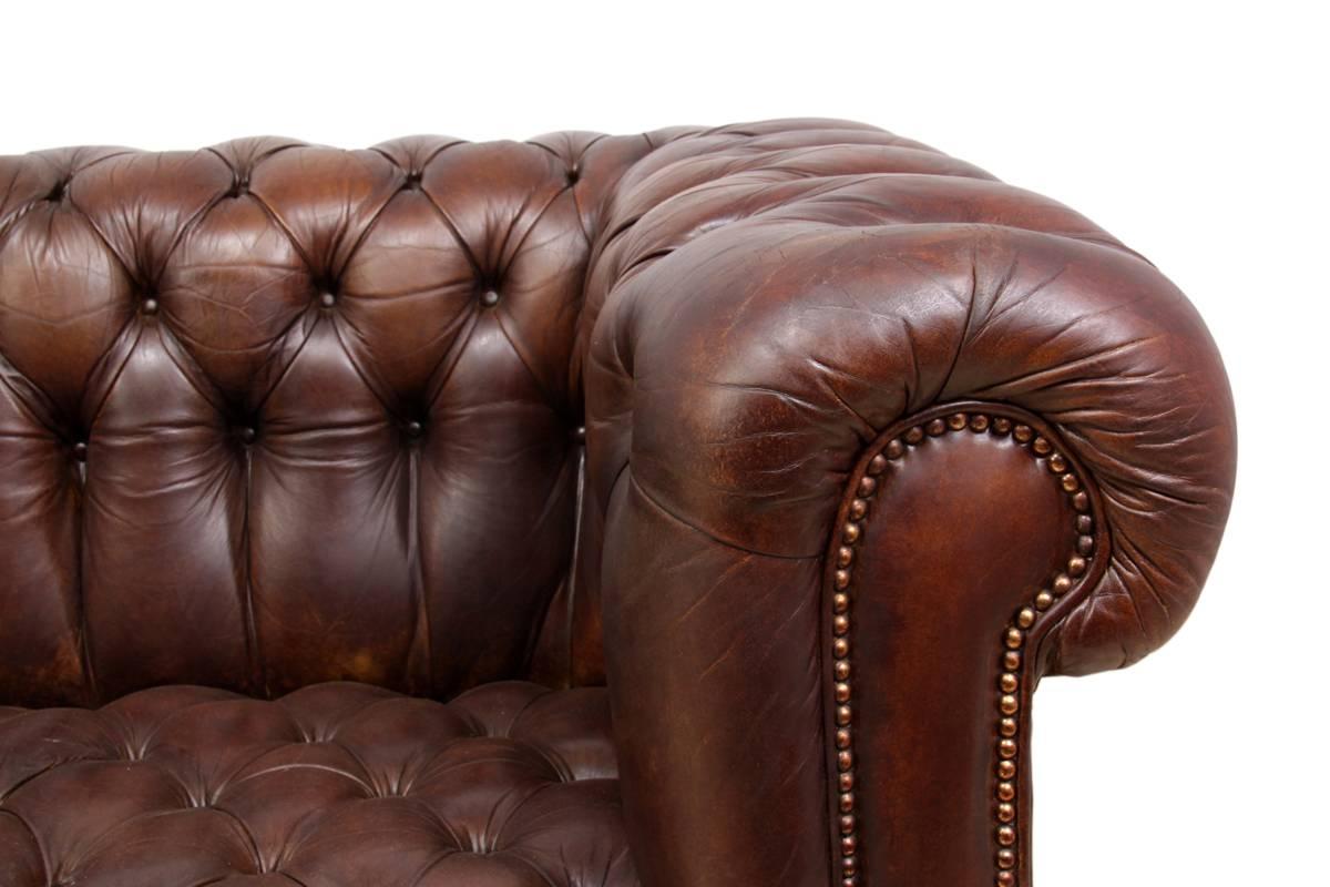 Brown Leather Vintage Leather Chesterfield In Excellent Condition In Paddock Wood, Kent