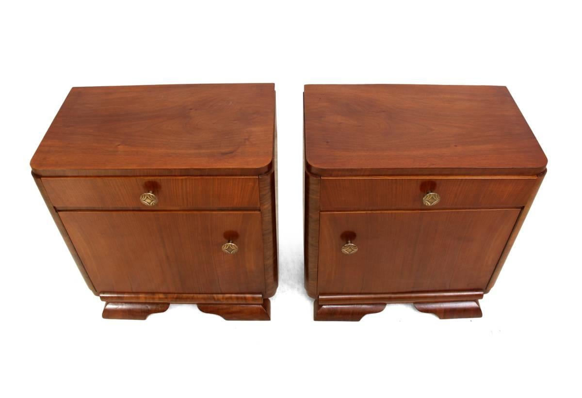 French Art Deco bedside cupboards
These French Art Deco walnut bedside cupboards have a single door with drawer above bronze handles and have been professionally restored and hand polished
Age: 1920
Style: Art Deco
Material: Walnut
Condition: