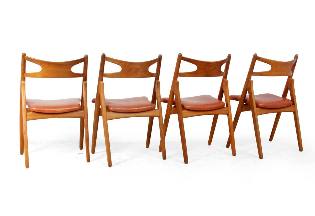 Oak Saw Back Chairs by Hans J Wegner, circa 1960 In Excellent Condition In Paddock Wood, Kent
