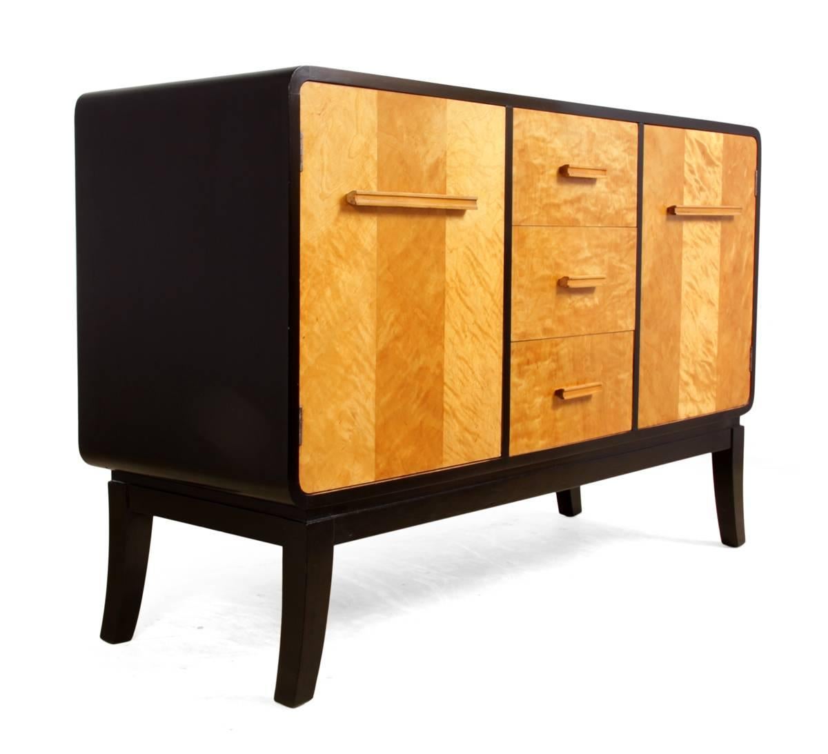 Scandinavian Art Deco Sideboard, circa 1940 1
