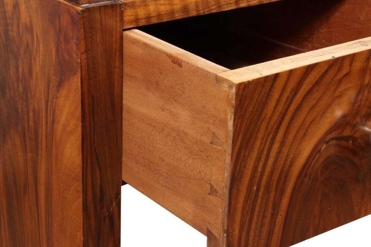 French Art Deco Desk in Walnut 1