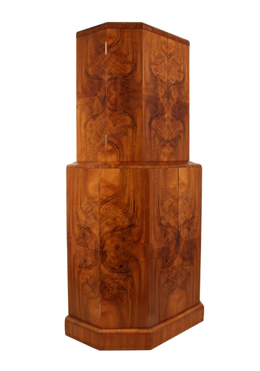Wood Art Deco Cocktail Cabinet in Walnut, circa 1930