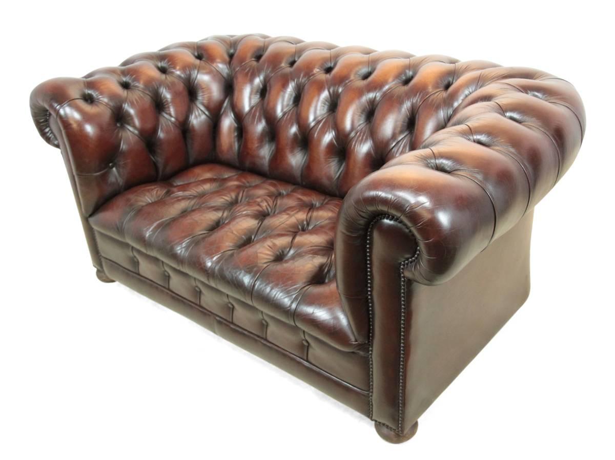 Vintage Leather Chesterfield In Excellent Condition In Paddock Wood, Kent
