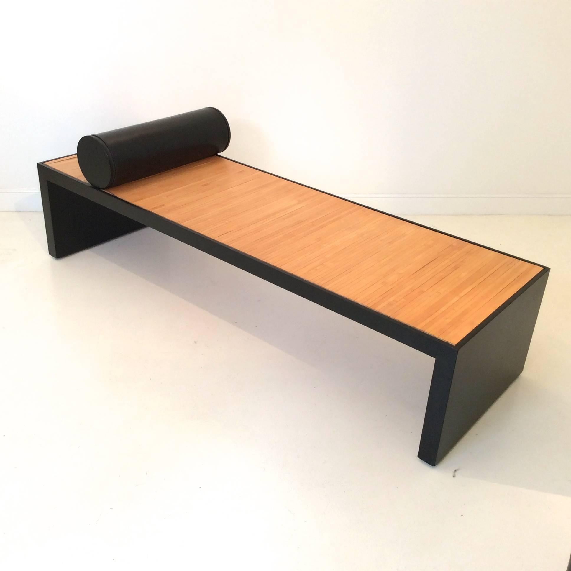 Very rare daybed called ;Les Beaux Jours; by Luca Meda for Molteni, Italy, 1987.
Small edition and out of production.
Birch strips, black lacquered wood frame and black leather roller on steel cable.
The wood lattice is flexible.
Seat height: 45