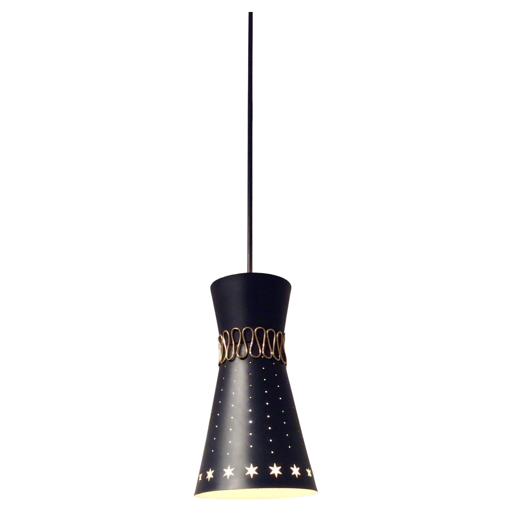 Nice pendant lamp, circa 1950, Italy.
Diabolo in perforated black painted metal outside, ivory inside, brass decorative detail.
Double lighting with two E27 bulbs, one towards the ceiling, one towards the floor.
Dimensions: total height: 126 cm ,