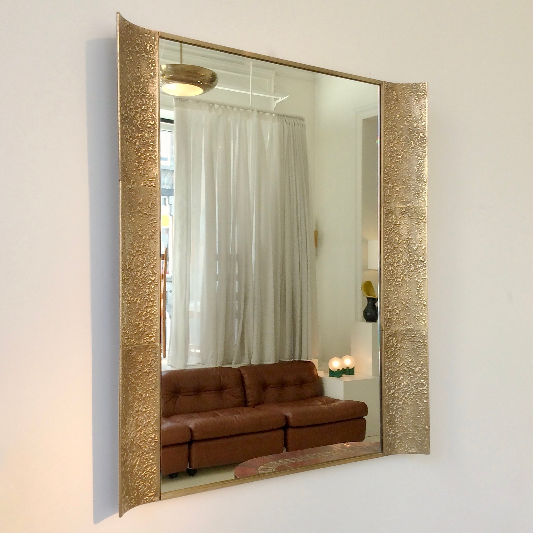 Rare and very beautiful large bronze wall mirror designed by Luciano Frigerio for Cellini Cantu, circa 1970, Italy.
High quality gilt bronze.
Dimensions: 90 cm H, 79 cm W, 8 cm D.
All purchases are covered by our Buyer Protection Guarantee.
This