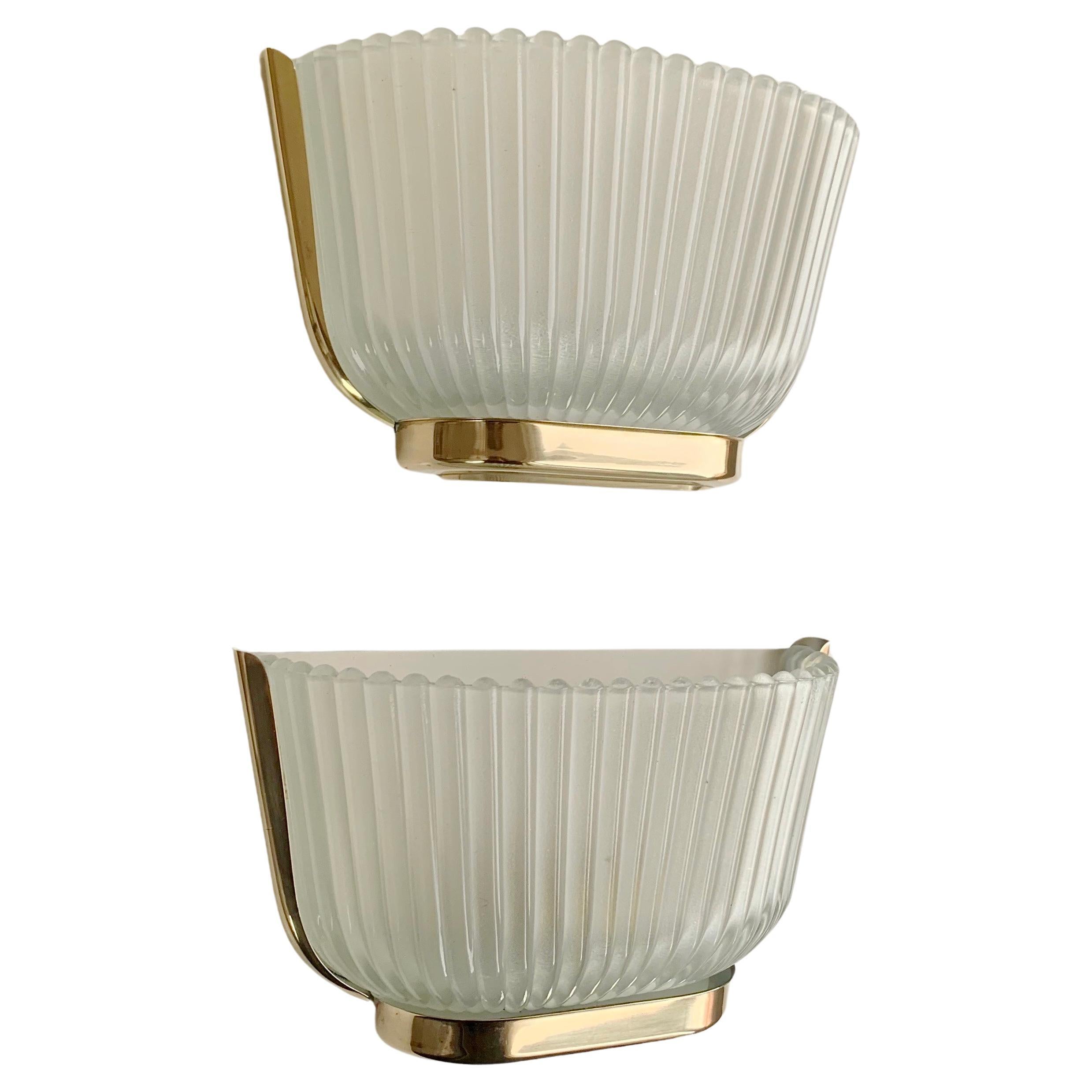 Seguso Archimede Pair of Murano Glass Sconces, circa 1940, Italy. For Sale