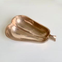 Mid-Century Decorative Gilt Bronze Pear Form Vide-Poche, circa 1970, France.