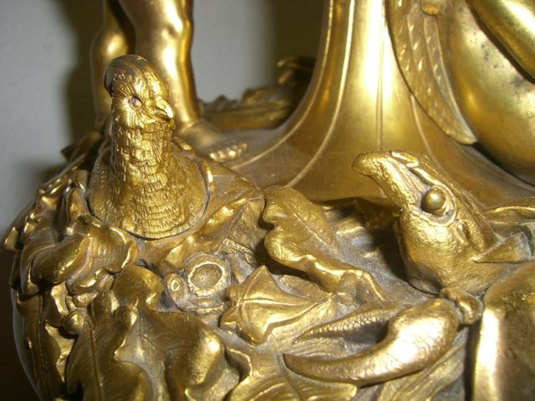 Coppia di lampade figurative francesi in ormolu, XIX secolo in vendita 7