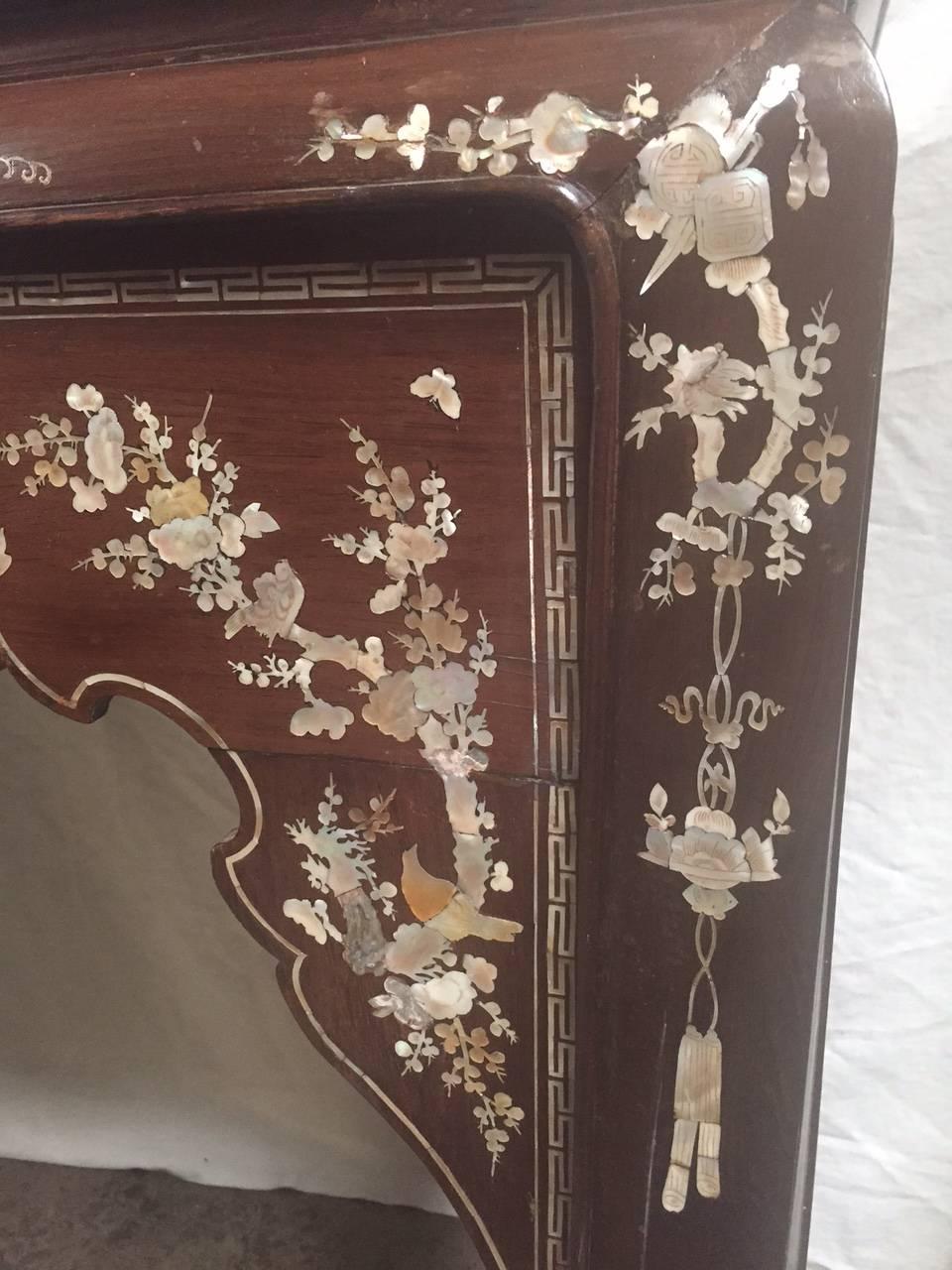 Inlay Fine Chinese Altar Table with Mother-of-Pearl Inlaid
