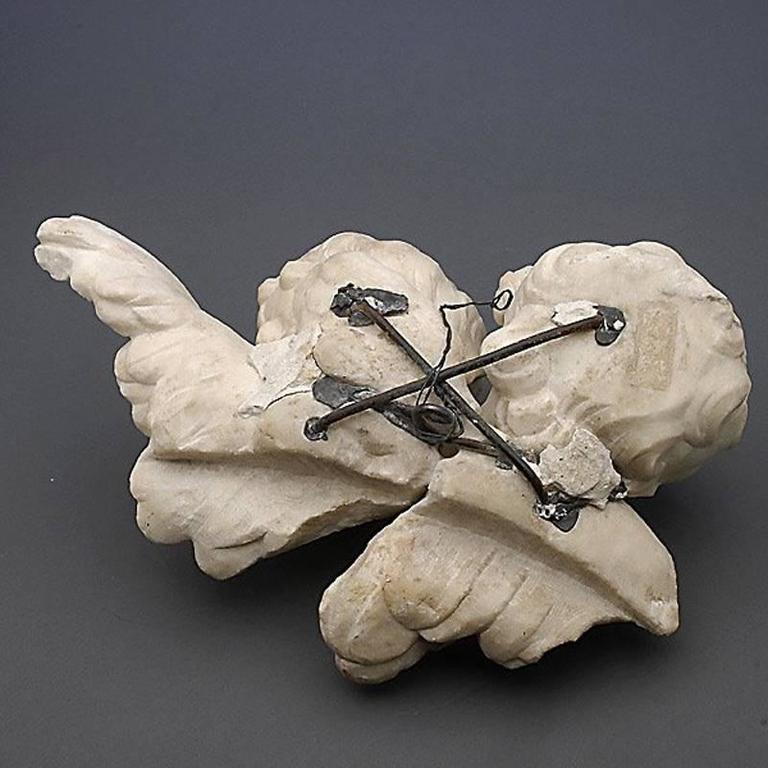 19th Century Italian Marble Bust Plaque of Two Cherubs For Sale at 1stDibs