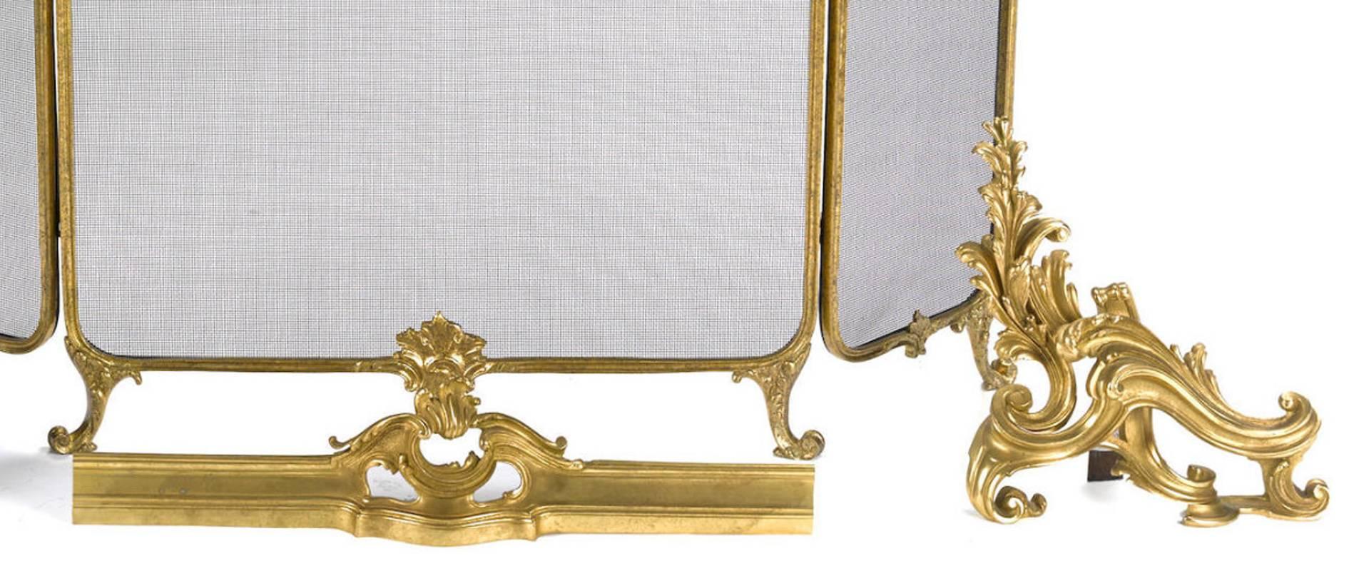 Good quality set of four-piece Louis XV style ormolu fireplace fender and chenets with a acanthus leaf and scrolls motif, early 20th century.
The measurement for the chenets are: Height 14 inches x width 14 inches x depth 5 inches.
The measurement