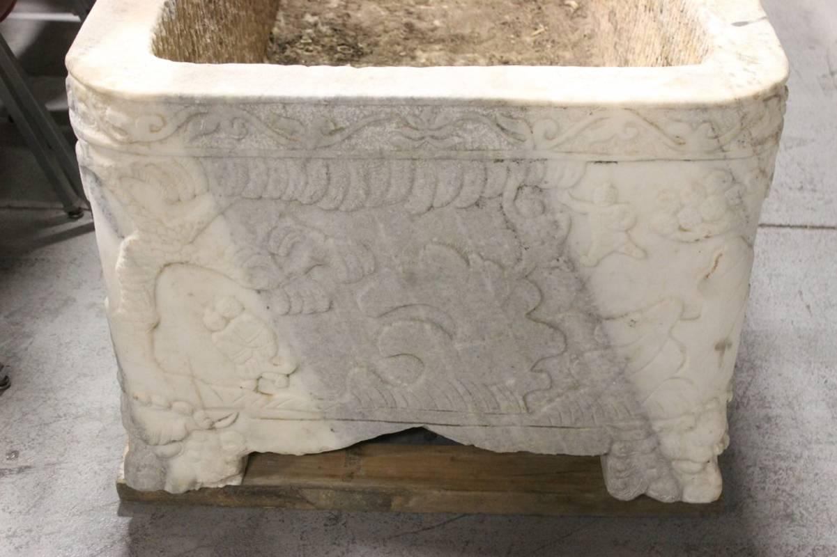Continental Carved Marble Planter, 18th Century or Earlier 1