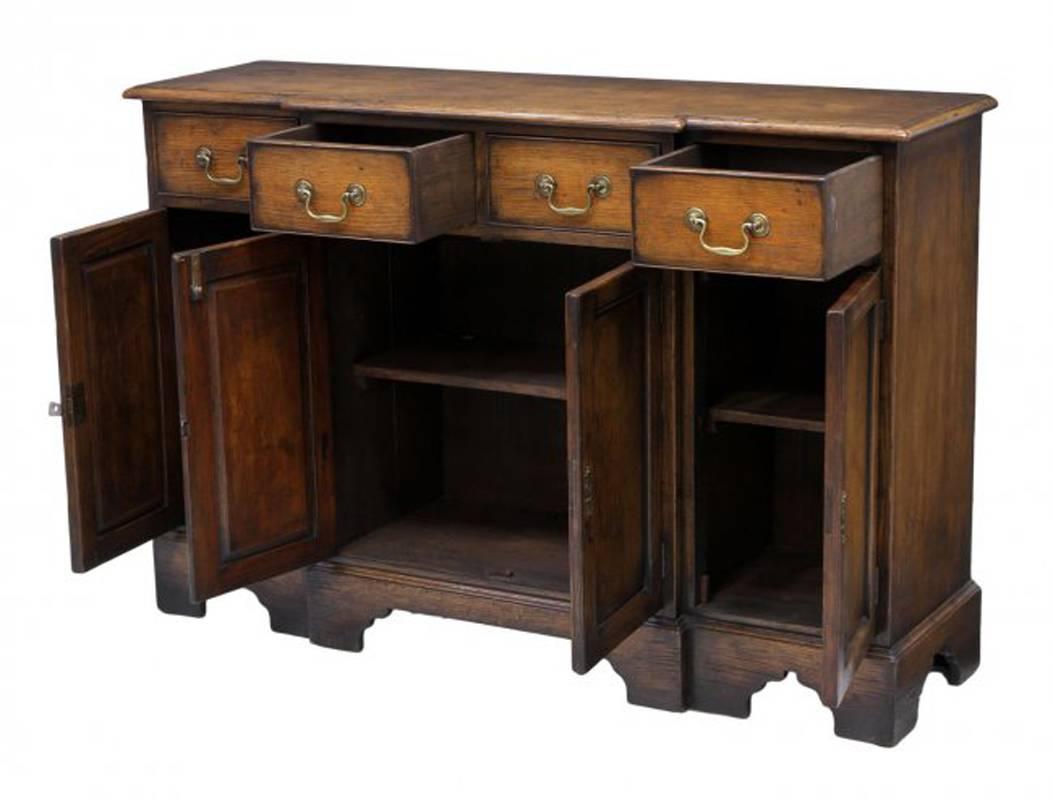 Pair of Spanish Oak Side Cabinets, Late 20th Century 1