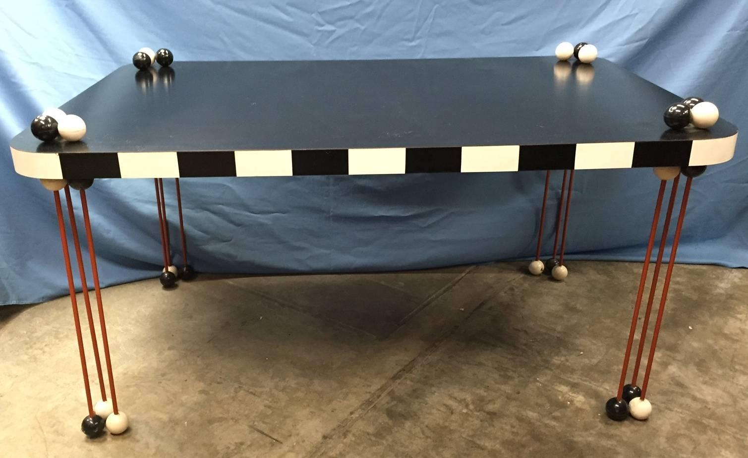 Unique Italian Modernist Five-Piece Dining Set In Good Condition In Cypress, CA