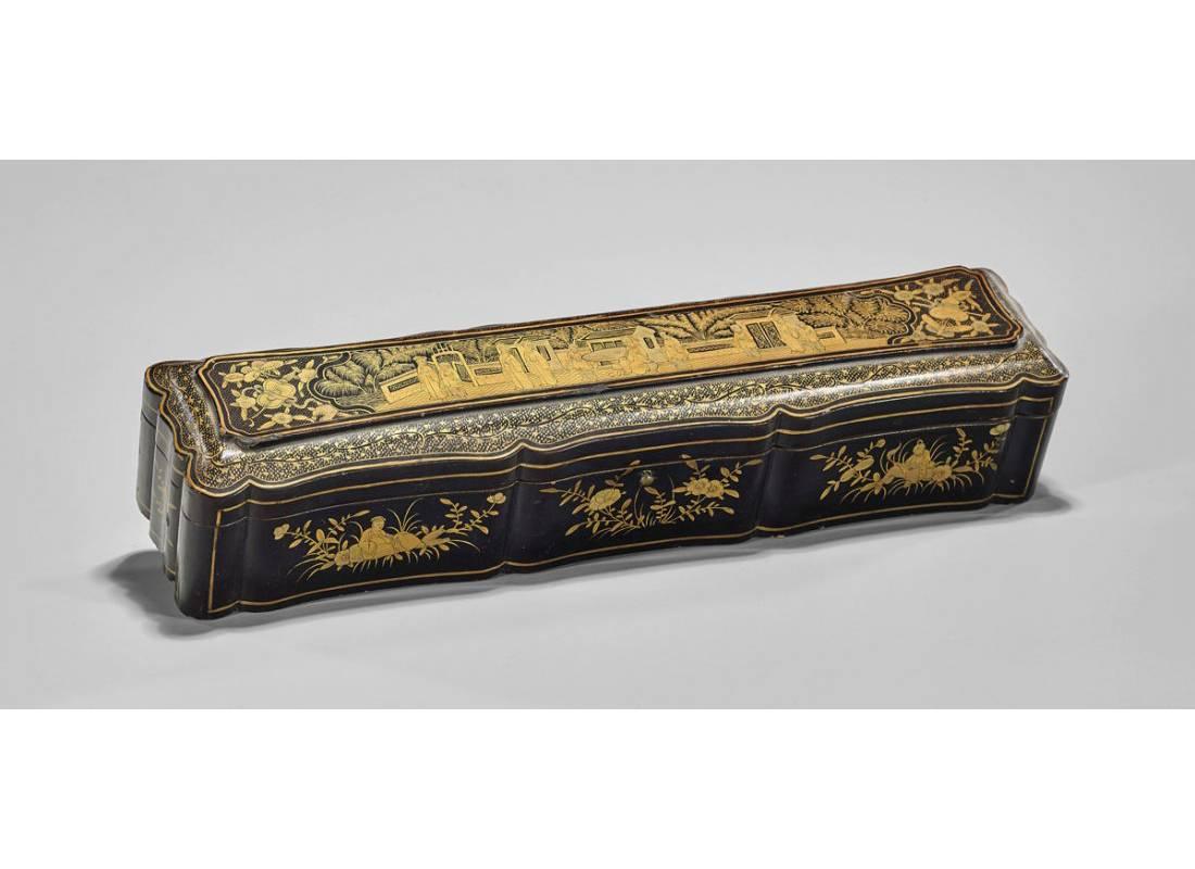Antique Chinese export elongated lacquered box. Early 20th century.
 