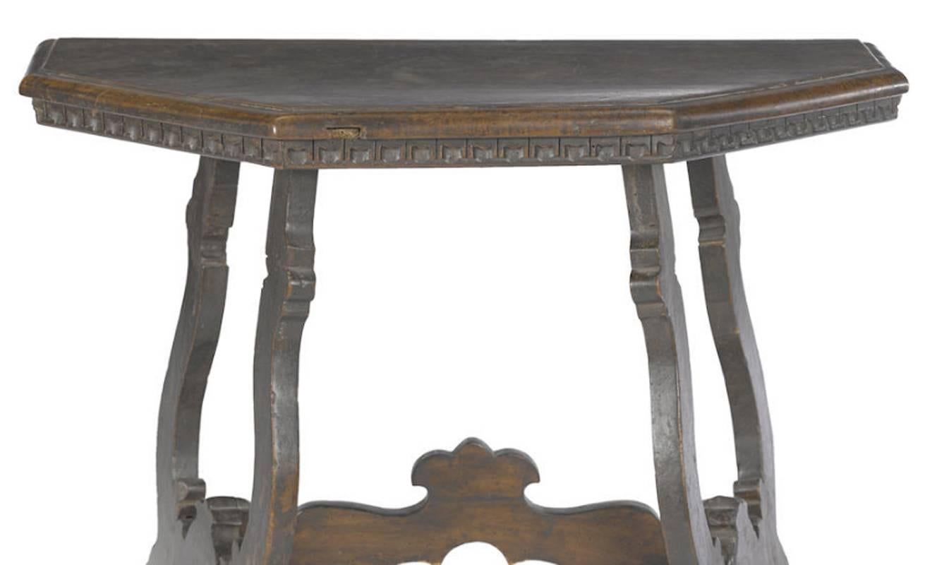 Attractive 18th century Spanish Renaissance style walnut side table with wooden stretcher.
This table has a beautiful original antique patina.
 