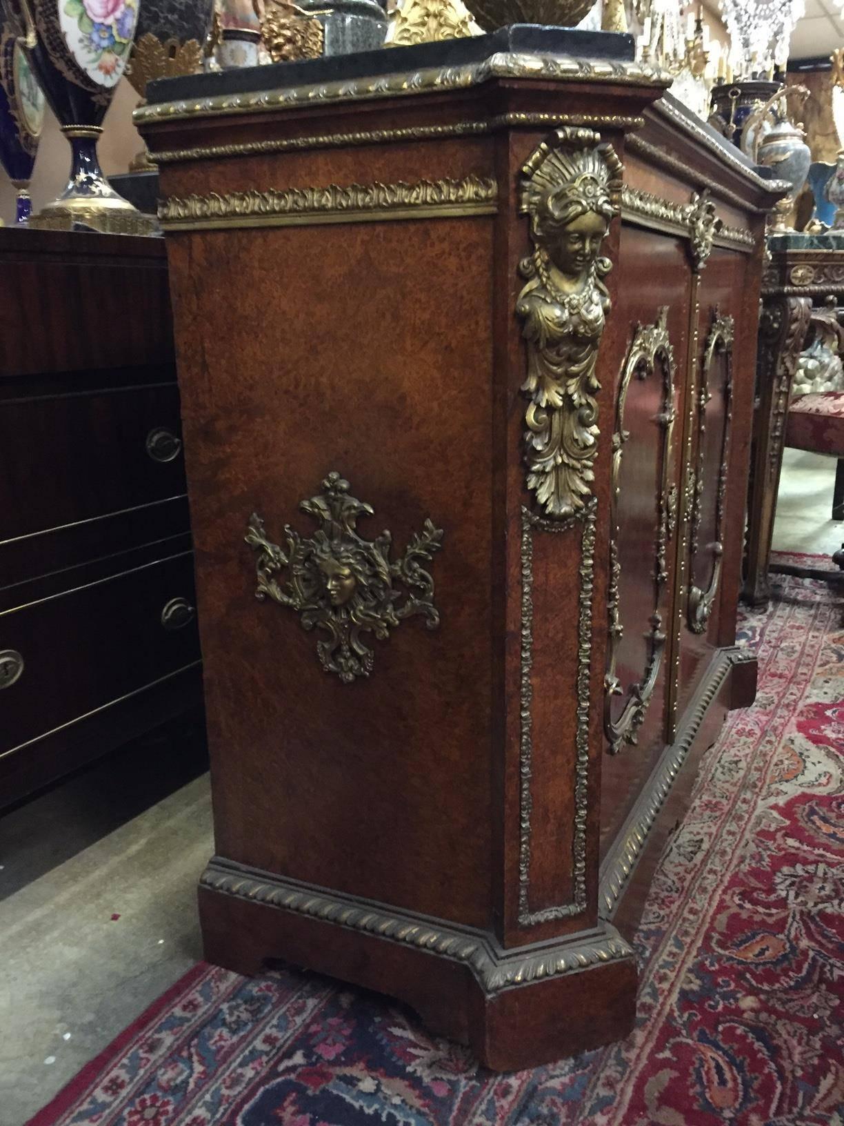 Pair of French Gilt Bronze-Mounted Cabinets, 19th Century For Sale 3