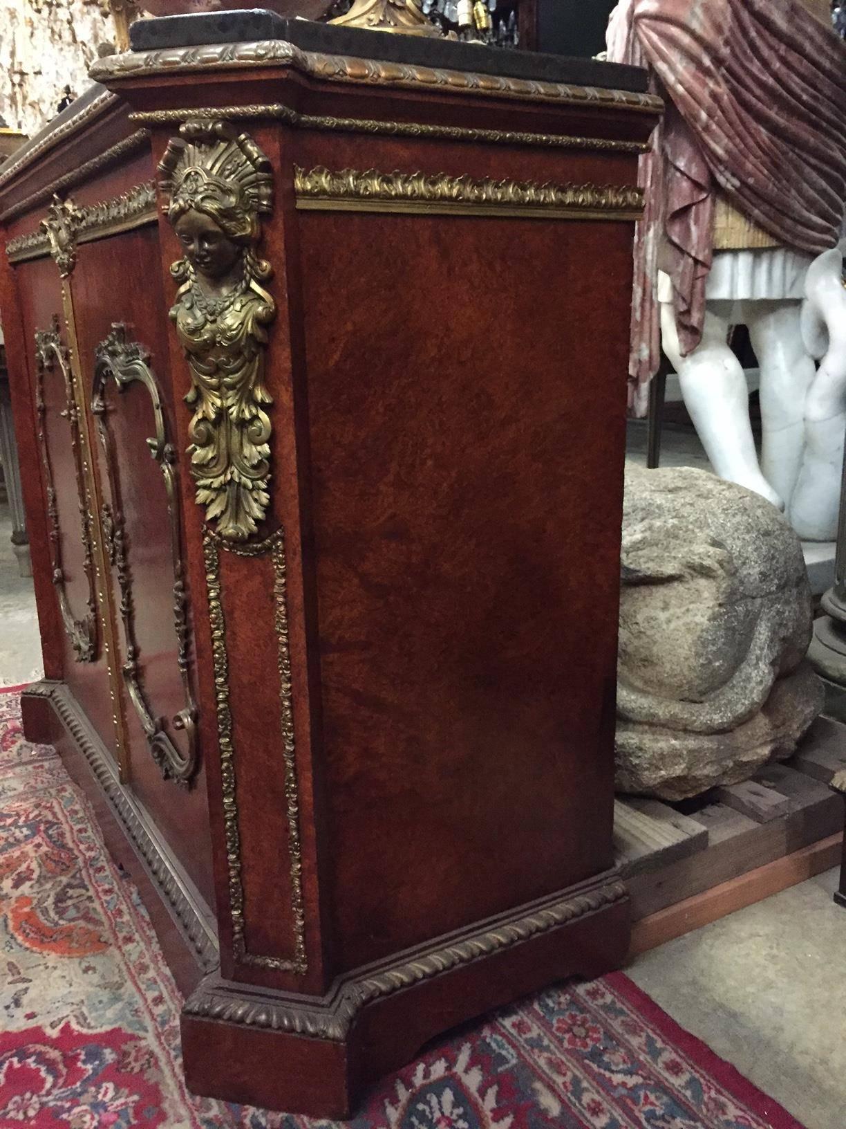 Pair of French Gilt Bronze-Mounted Cabinets, 19th Century For Sale 1