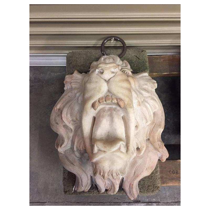 Pair of Italian Carved Marble Lion Heads 1