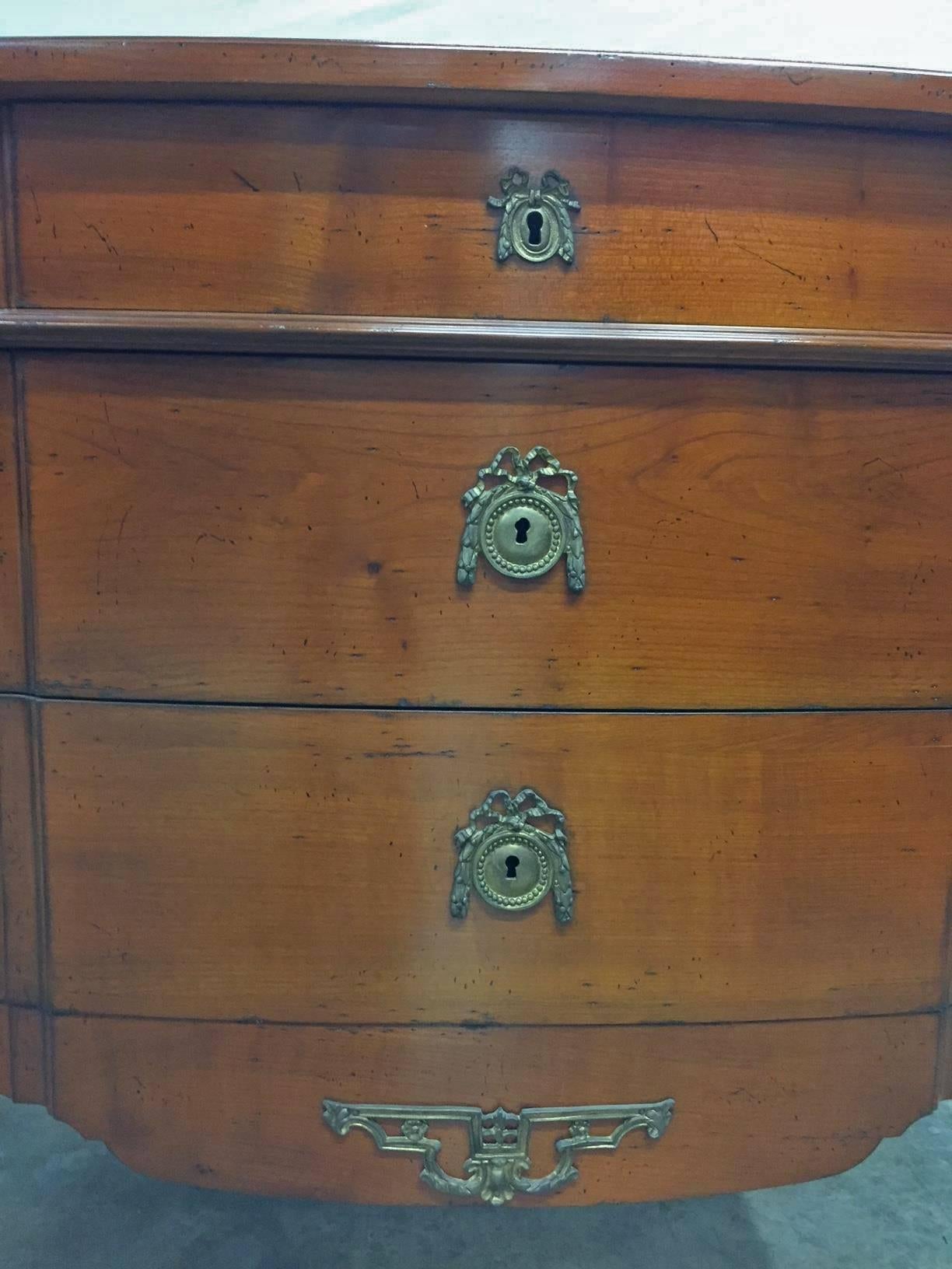 Pair of French Fruitwood Commodes, Transitional Style In Good Condition In Cypress, CA