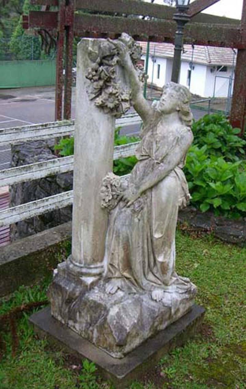18th Century Carved Carrara Marble Garden Sculpture For Sale 3