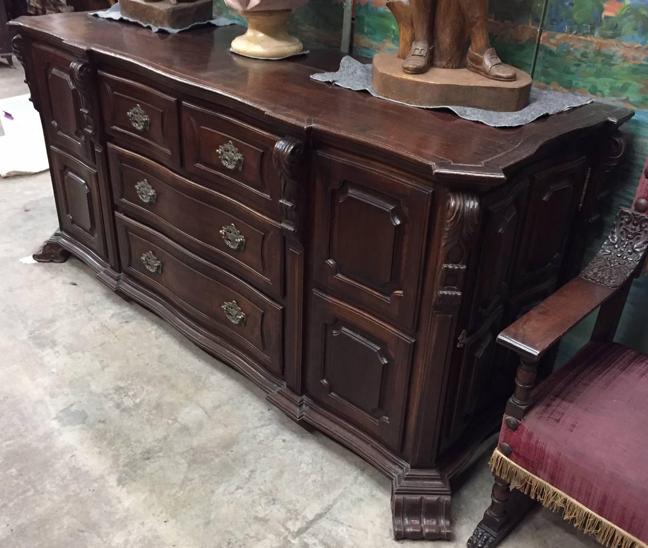 Brazilian Baroque Style Jacaranda Rosewood Credenza Buffet, 18th-19th Century In Good Condition In Cypress, CA