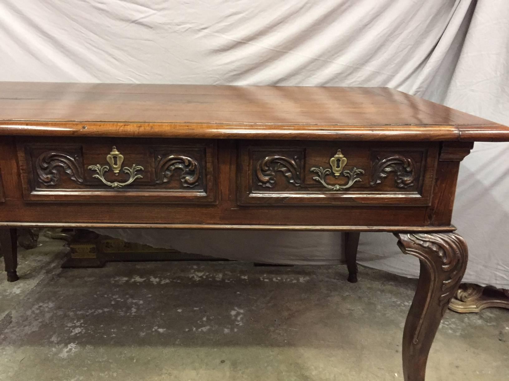 Italian Carved Walnut Desk, 18th Century In Good Condition In Cypress, CA