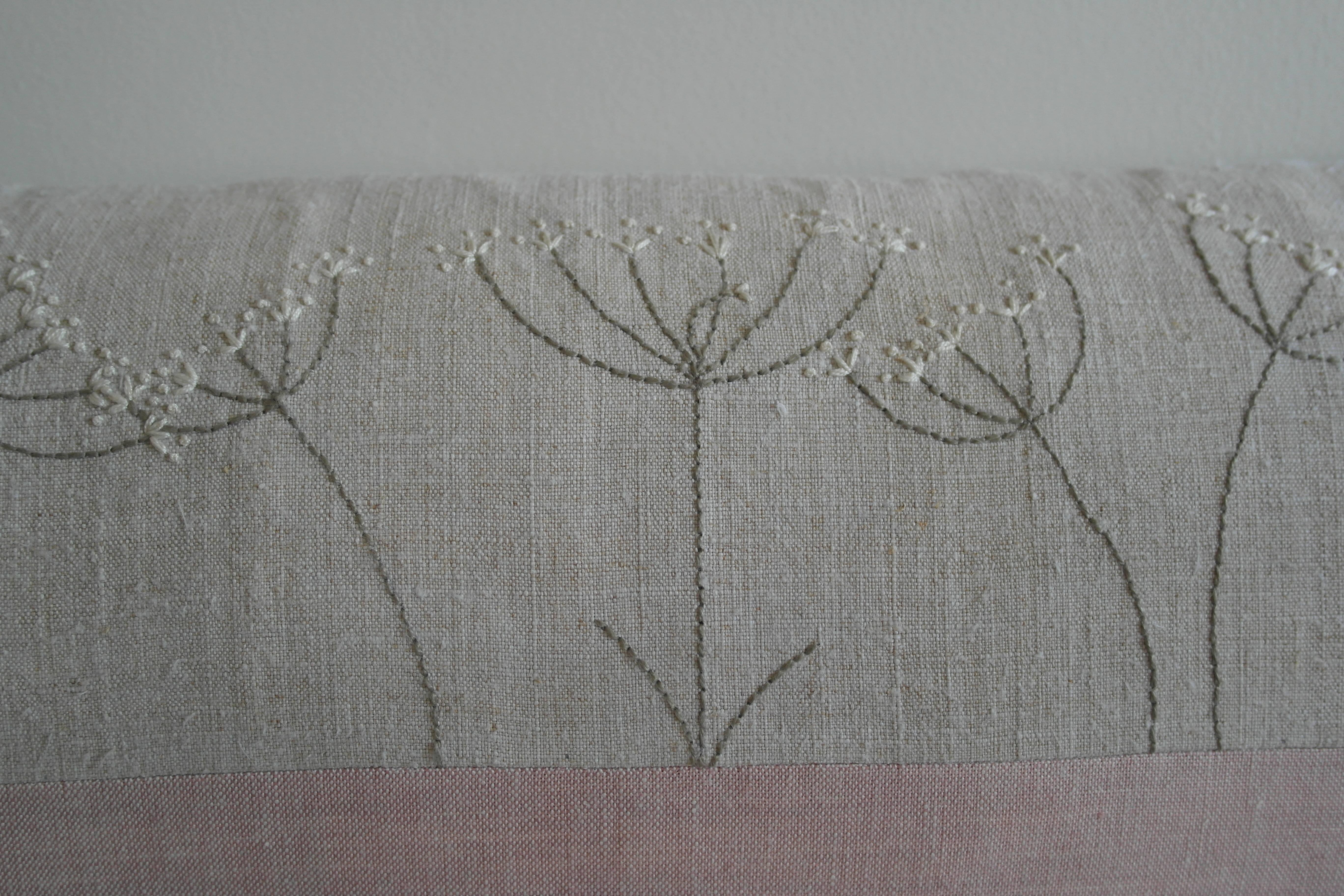 English Hand Embroidered Cow Parsley on antique linen Pillow For Sale