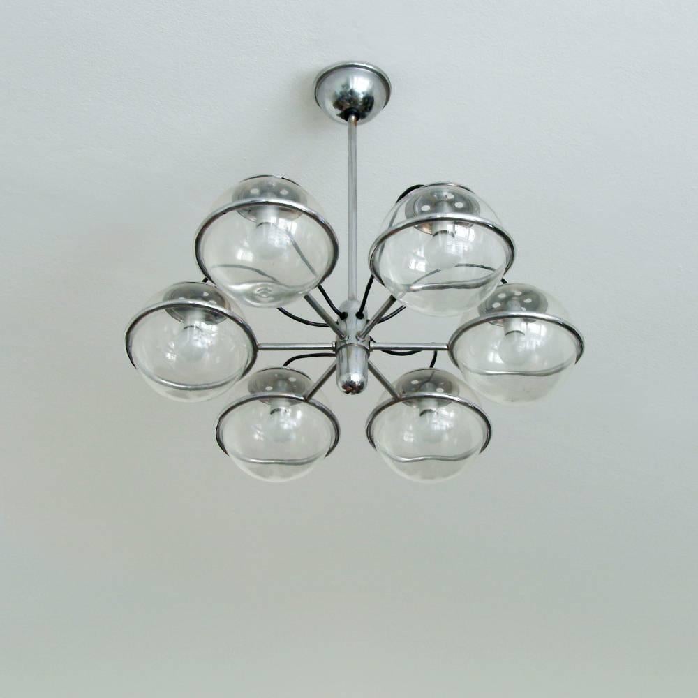 Italian six-glass ball chandelier, circa 1950, in the style of Gino Sarfatti.