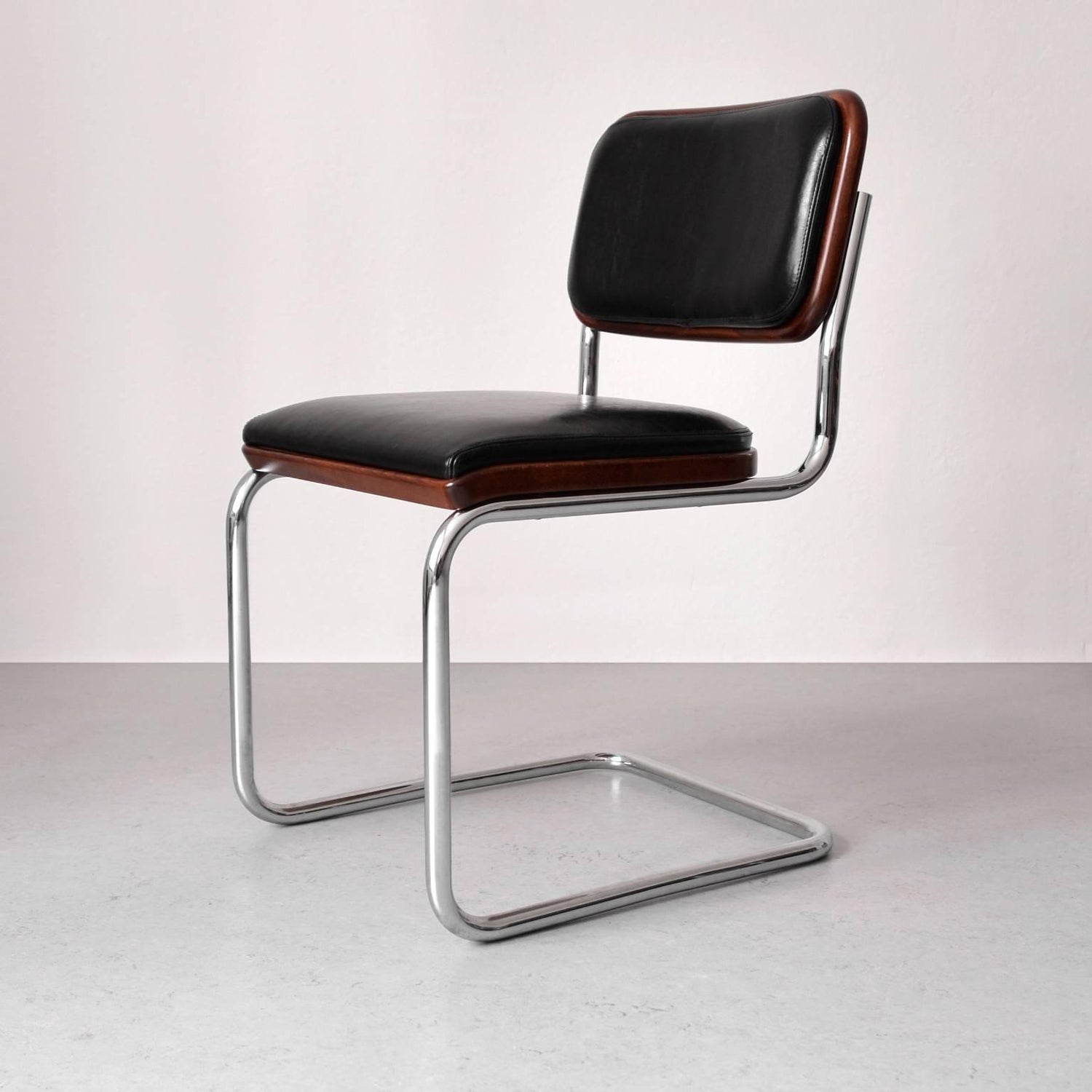 Bauhaus Tubular Steel Cantilever Cesca Chair By Marcel Breuer For Gavina Knoll