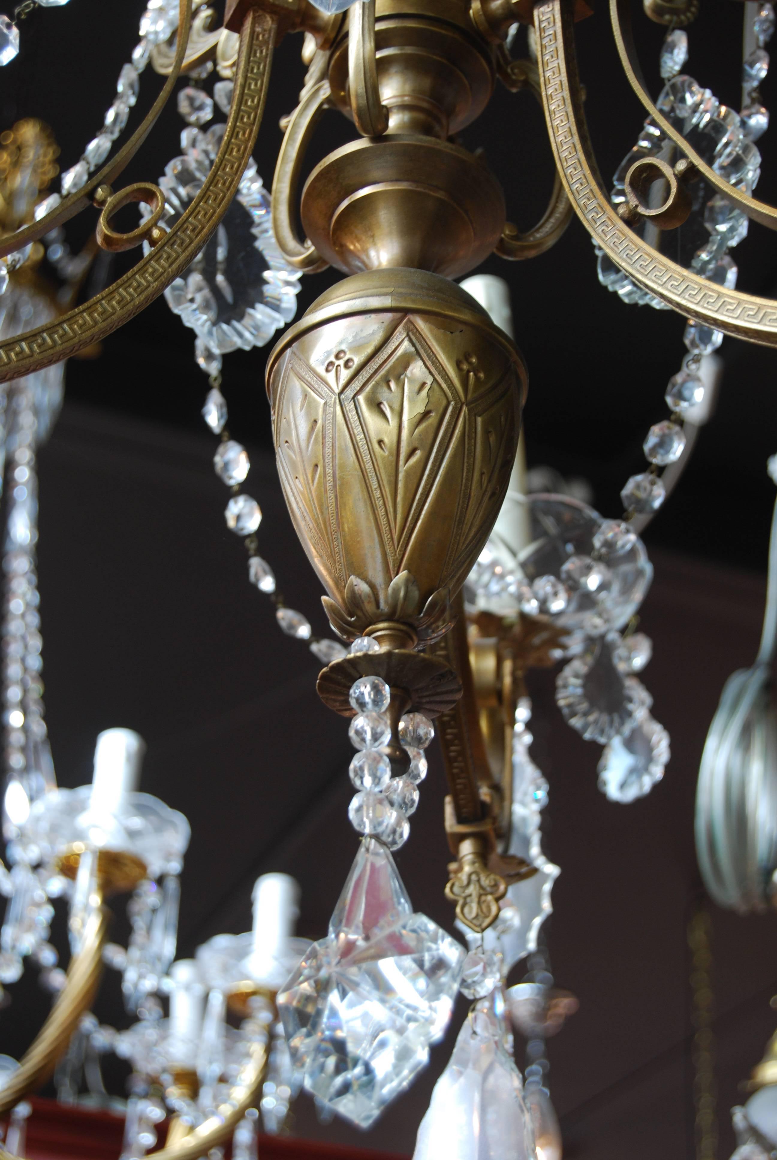 Neoclassical 19th Century Neoclassic Elegant Gas Chandelier from Paris, circa 1860 For Sale