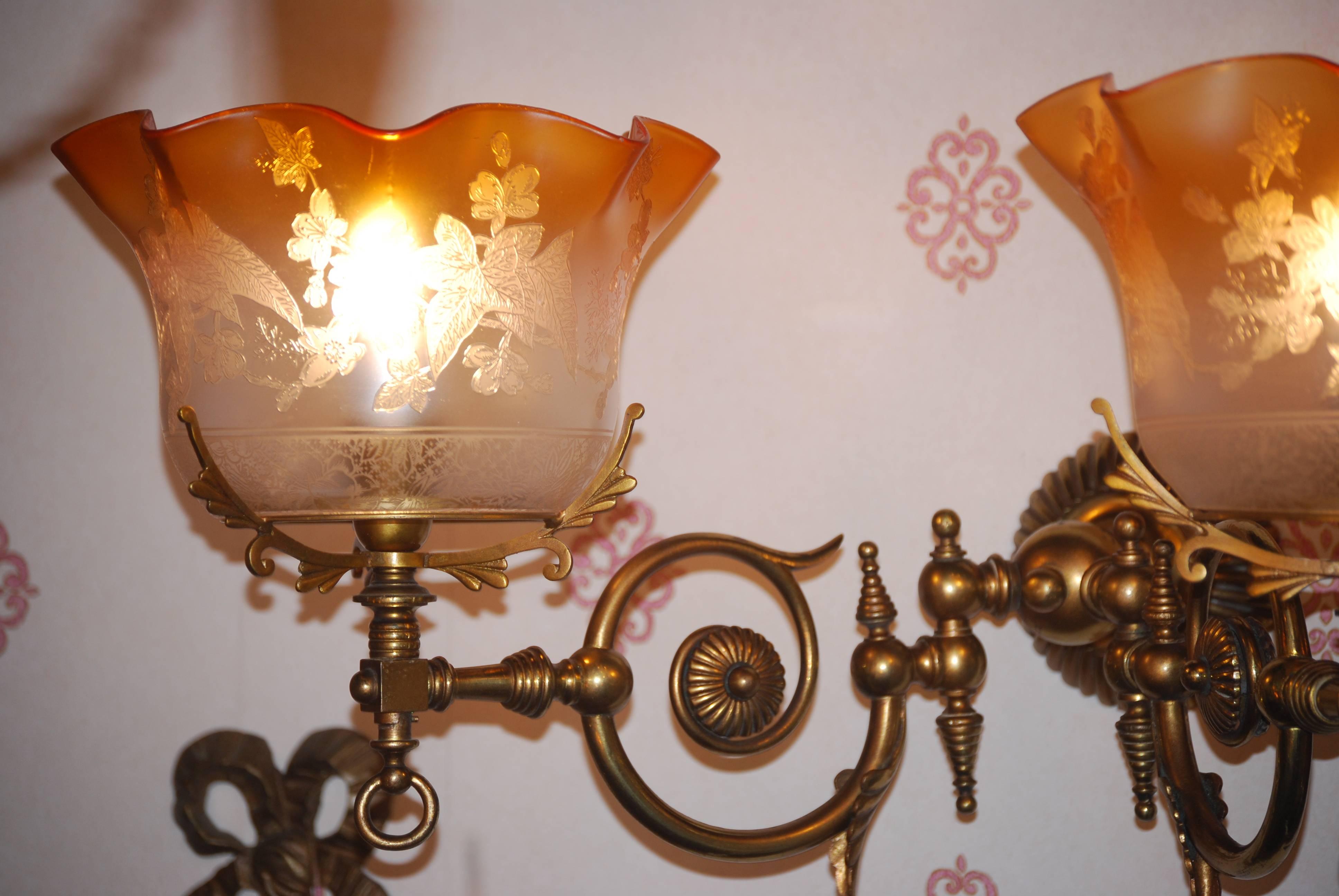 19th Century Gas Wall-Lights Napoleon III with Original Etched Glasses In Good Condition For Sale In Heemskerk, Noord Holland