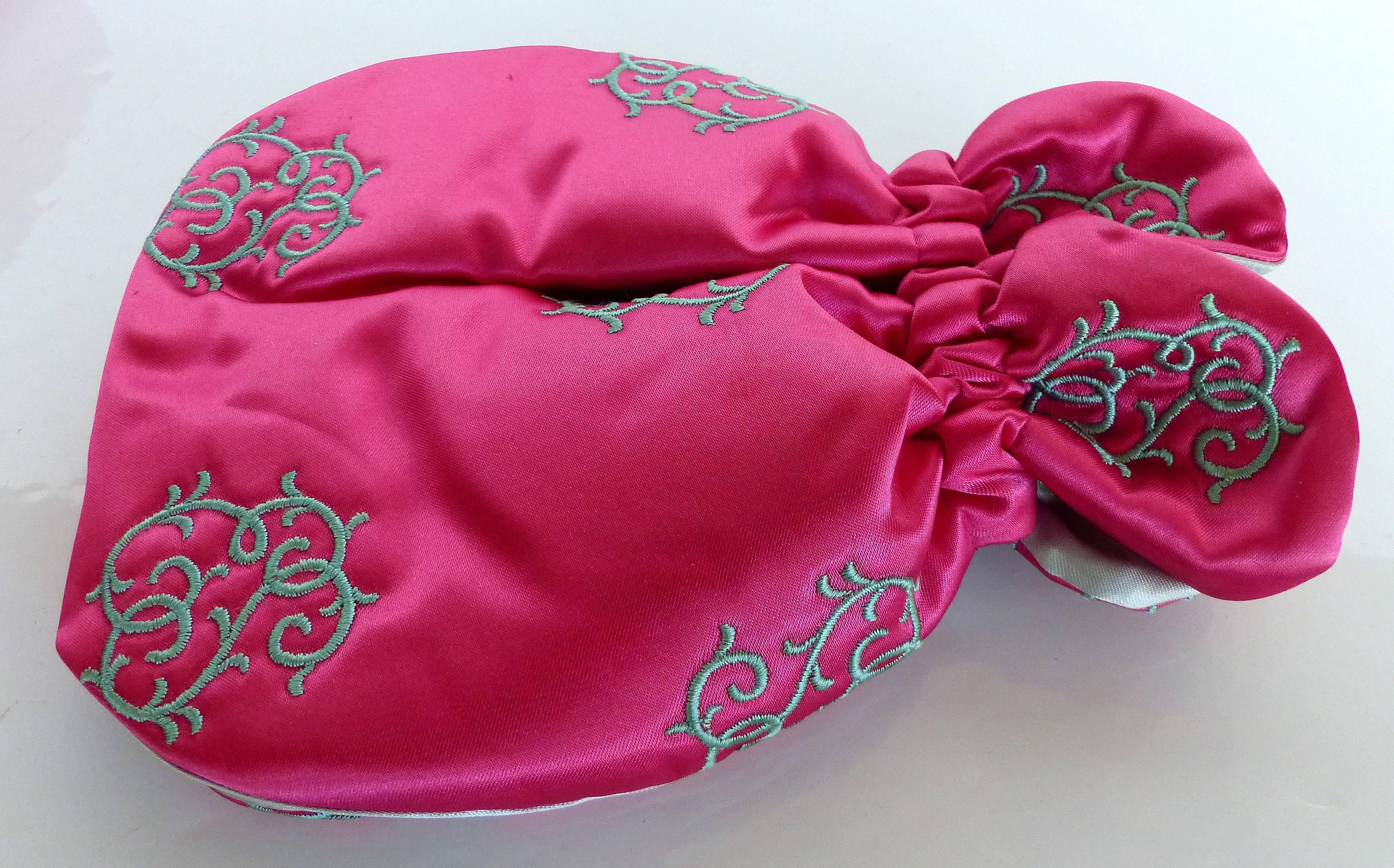 Mid-20th Century Schiaparelli Boudoir Jewelry Pouch with Original Box 1