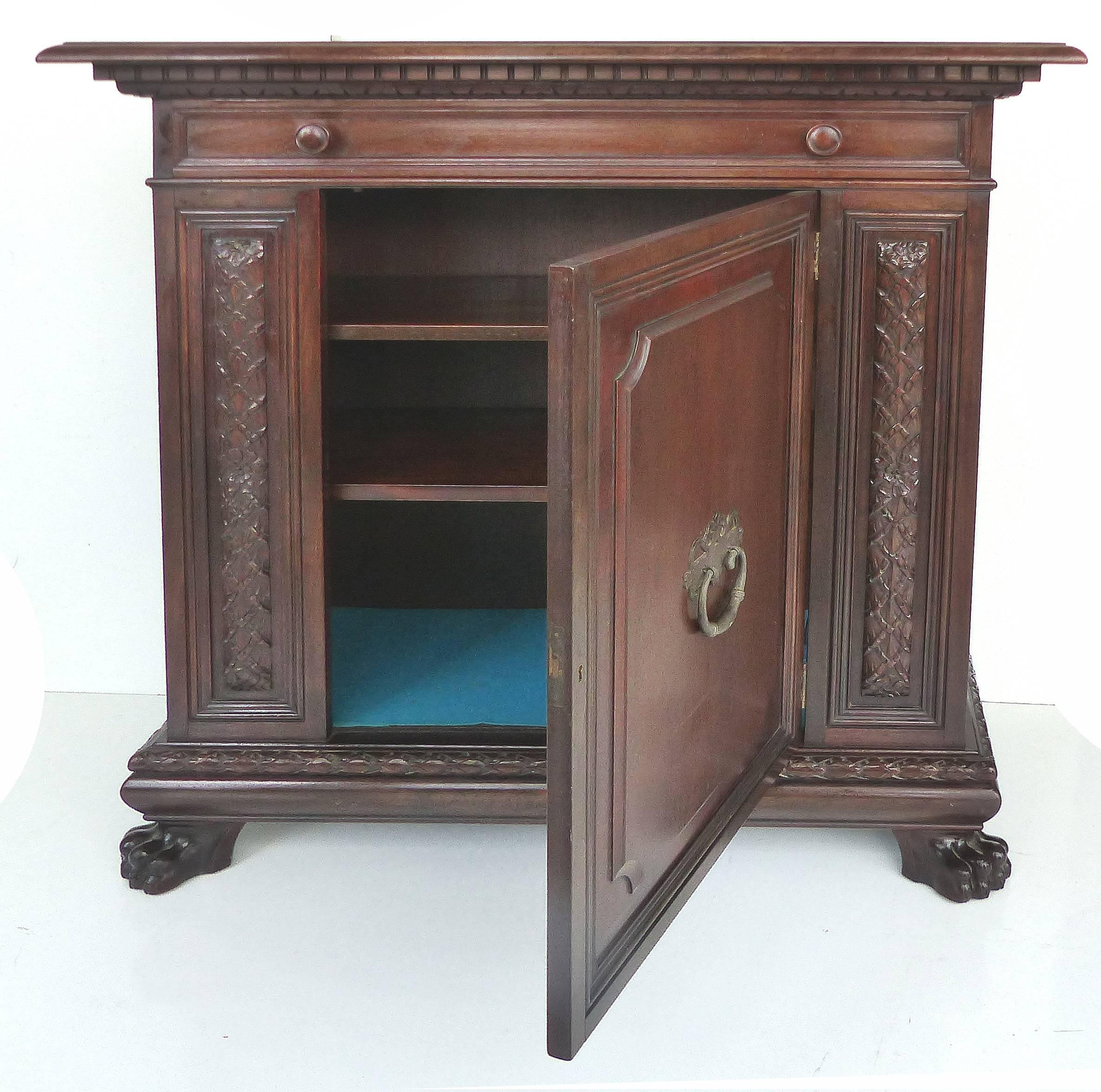 1930 S. Pagano Carved Lion Paw Traditional Cabinet In Good Condition In Miami, FL