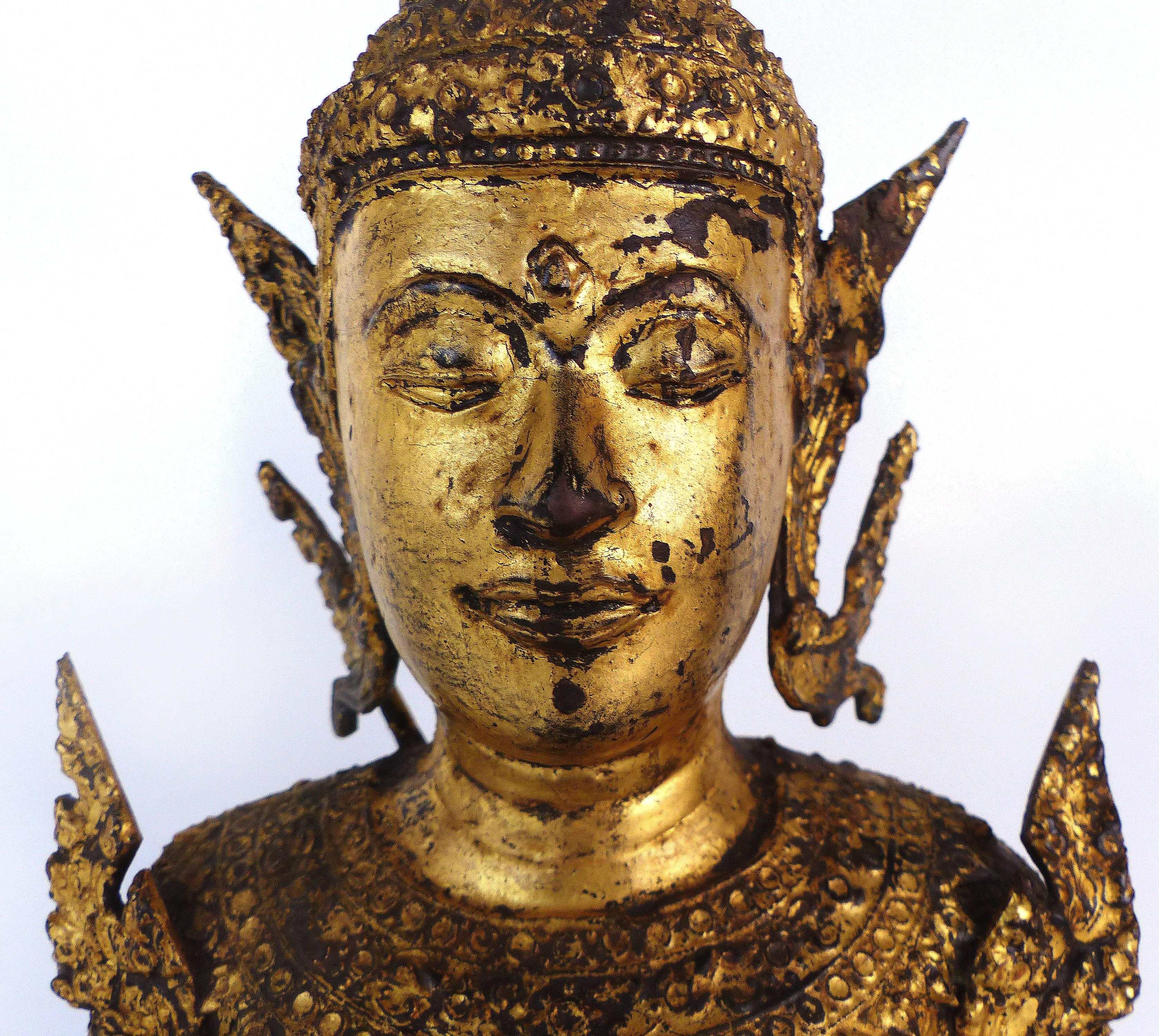Antique Thai Gilt-Bronze Buddha on Stand In Good Condition In Miami, FL