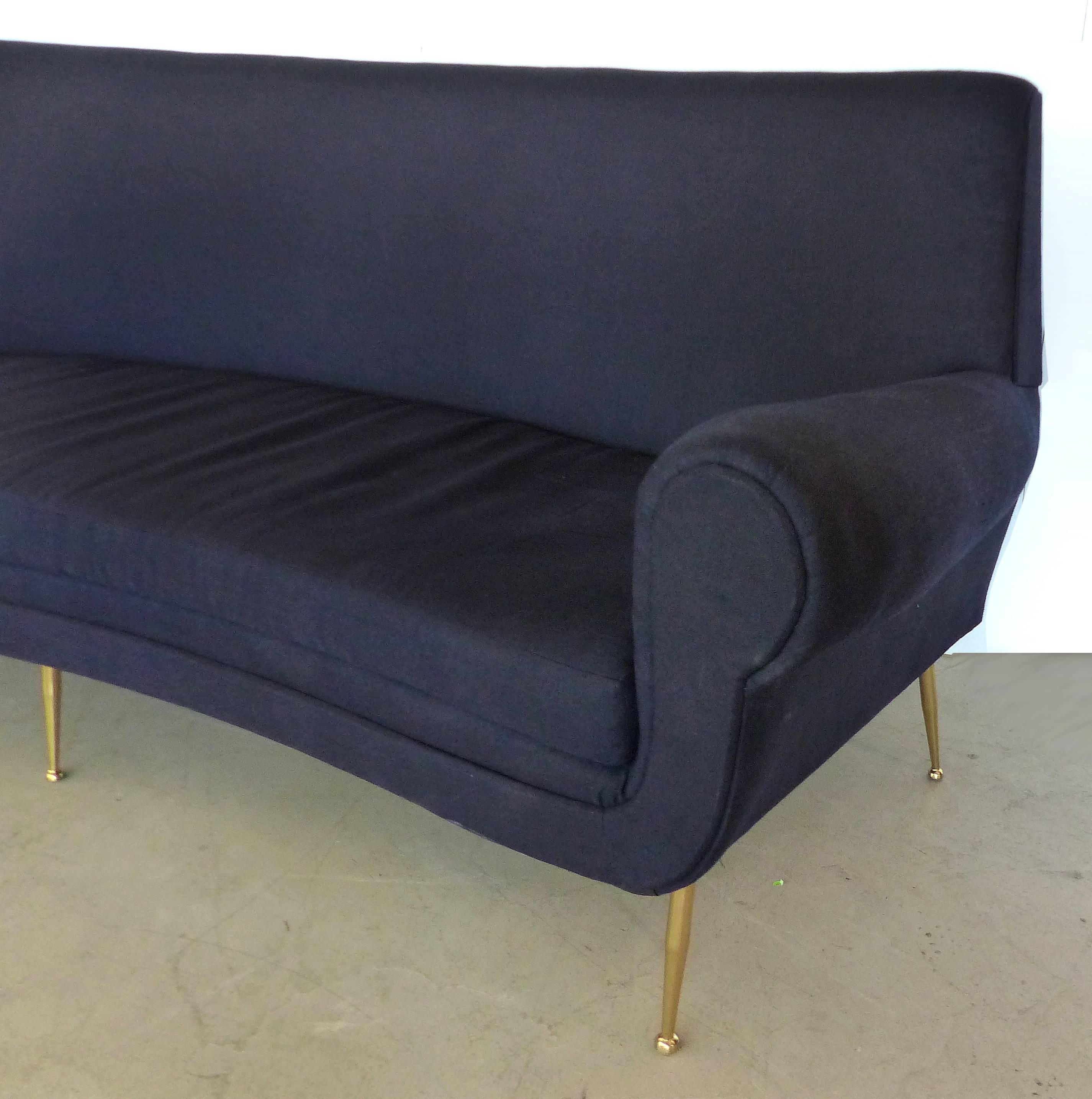 Mid-Century Modern Italian Curved Sofa by Gigi Radice In Excellent Condition In Miami, FL