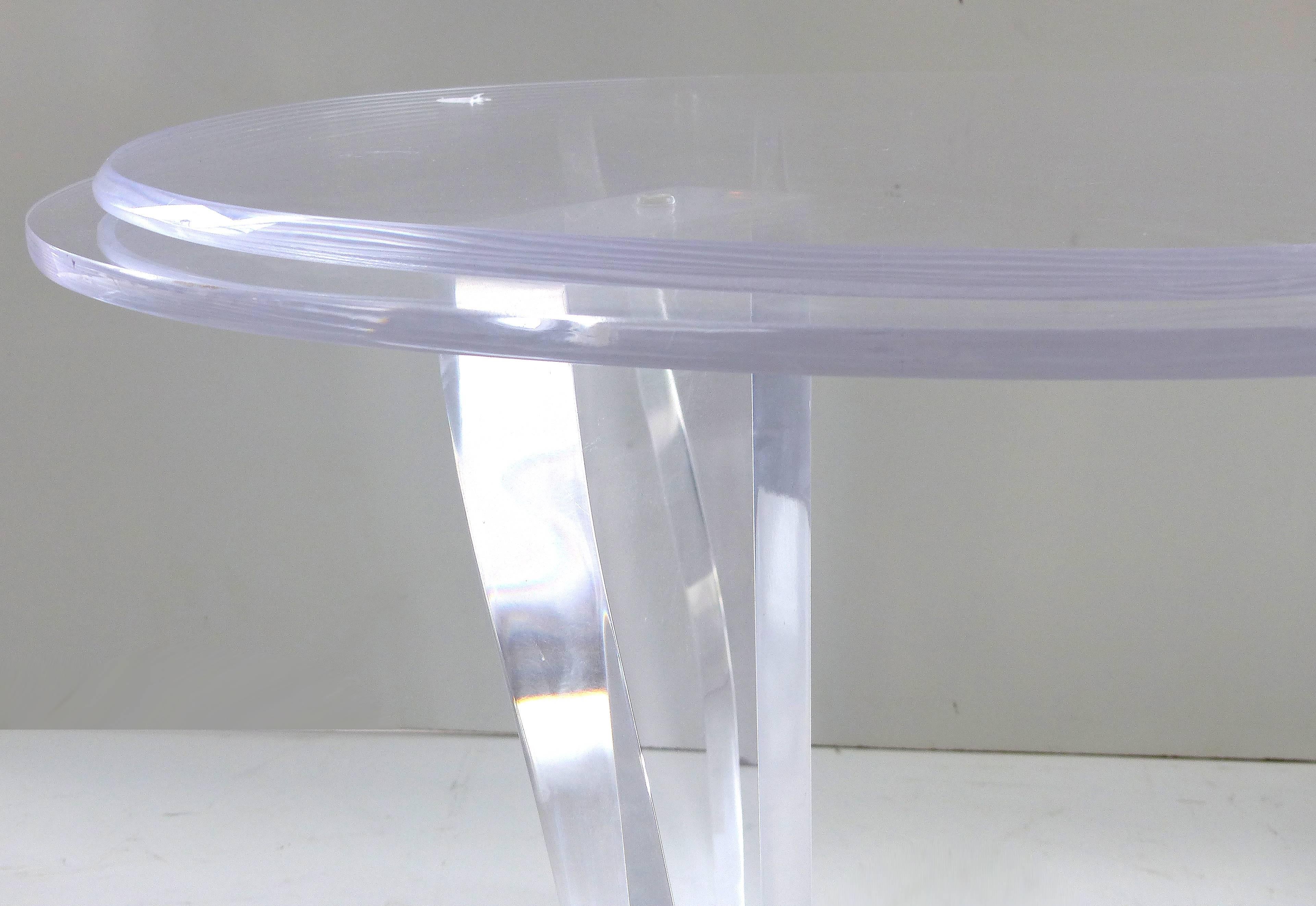 Custom-Made Amoeba Kidney Shaped Lucite Coffee Table In Excellent Condition In Miami, FL