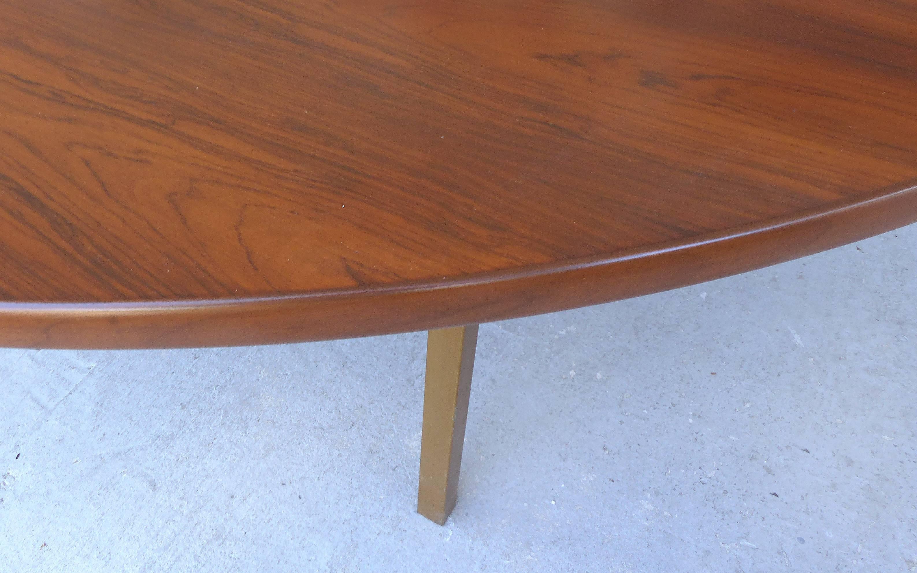 American Dunbar Monumental Round Mid-century Rosewood Dining Table 
