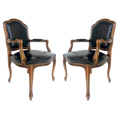 Fauteuils vintage italiens Chateau d'Ax en cuir avec détails de têtes de clous en laiton, paire
